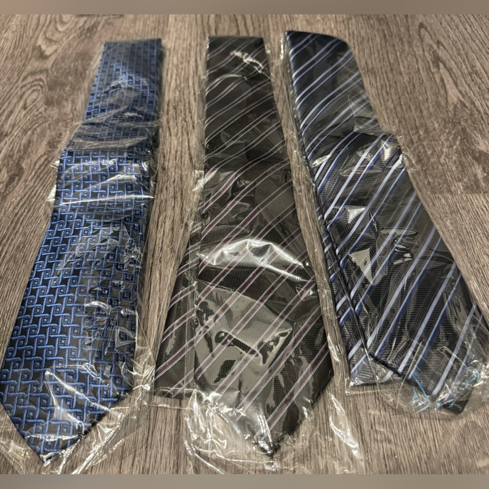 LOT OF 3 Men’s Ties Neckties Mixed Lot Various Colors Business Casual Workwear